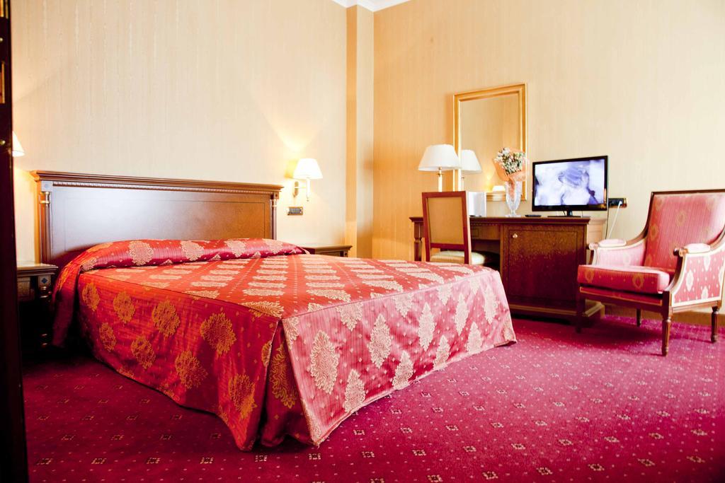 קסטרווילארי Hotel Jolly חדר תמונה