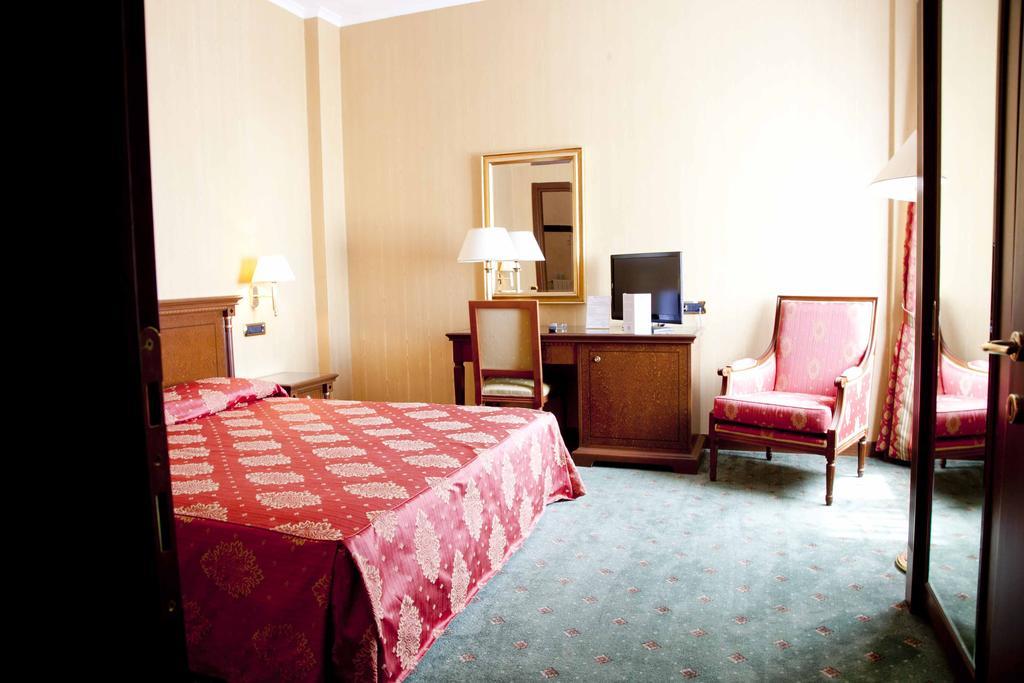 קסטרווילארי Hotel Jolly חדר תמונה