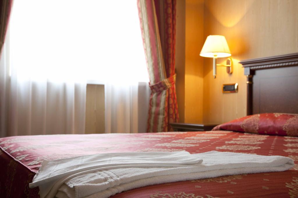 קסטרווילארי Hotel Jolly חדר תמונה