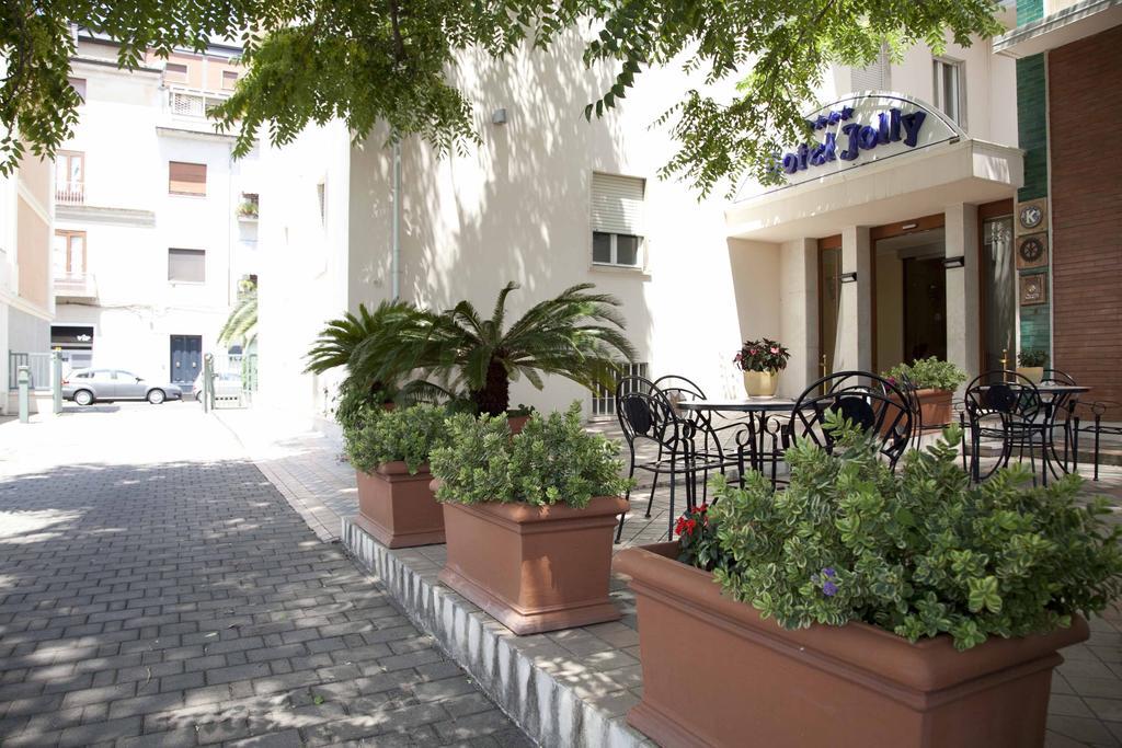 קסטרווילארי Hotel Jolly מראה חיצוני תמונה