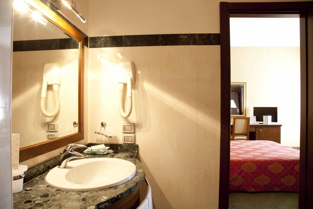 קסטרווילארי Hotel Jolly חדר תמונה